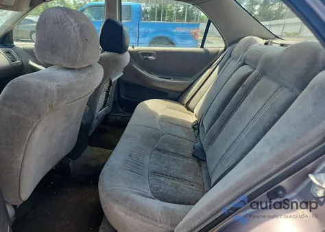 2000 Honda Accord Ex from USA, damaged, VIN 1HGCG5651YA129042